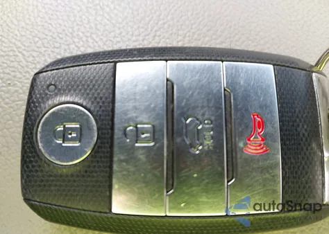 2018 Kia Sorento 3.3L Ex из США, поврежденный, VIN 5XYPH4A53JG407637